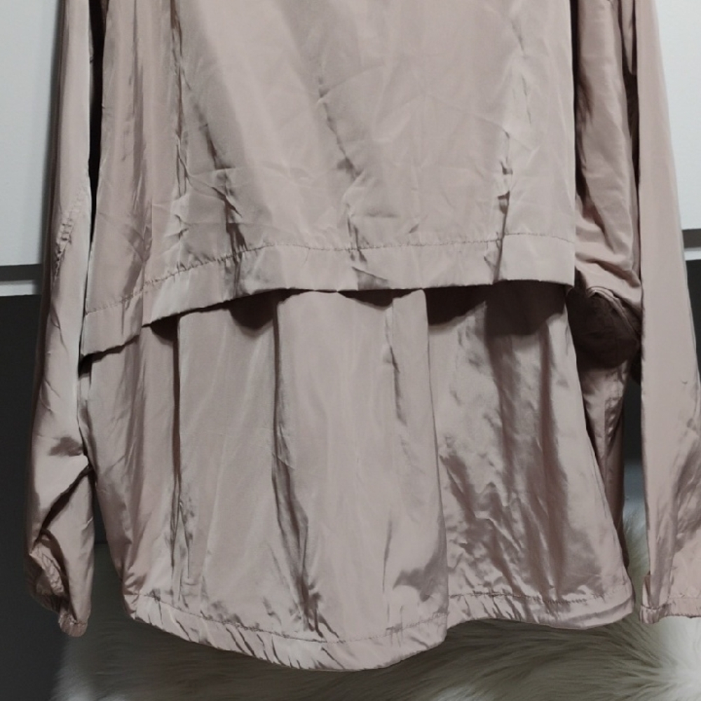 (A-71) SALE! NWT Soia & Kyo Oaklynn Light Tan Hooded Windbreaker Hi-lo Jacket - Picture 9 of 10